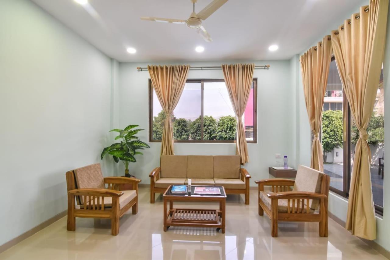Jv 3Bhk Villa 罗纳瓦拉 外观 照片